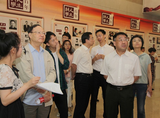 5.27科學(xué)百年院士展覽 043.JPG